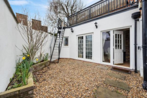 Charming Cottage in Hampstead Heath